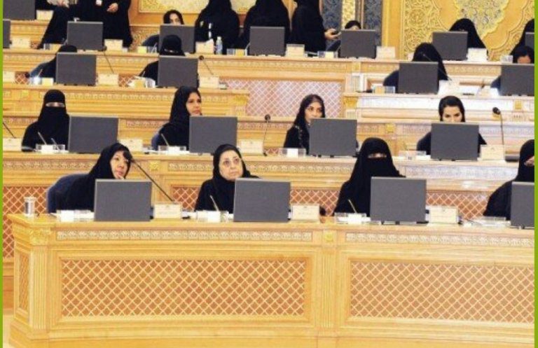 सऊदी मंत्रिस्तरीय परिषद के एक निर्णय से करीब 51,000 विदेशियों की नौकरियां तत्काल प्रभाव से समाप्त